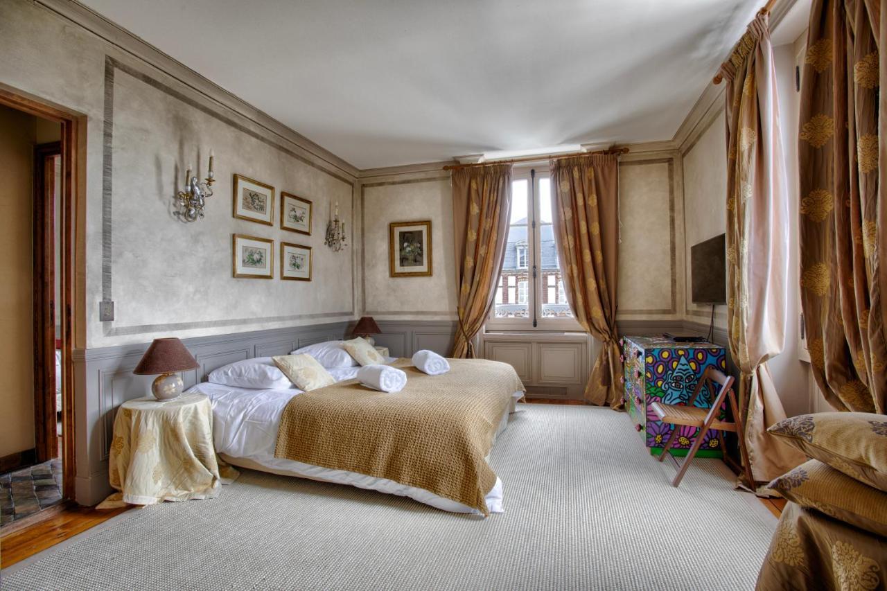 Luxurious 4 Bedroom Duplex, 200M From Place Morny Deauville Exterior photo