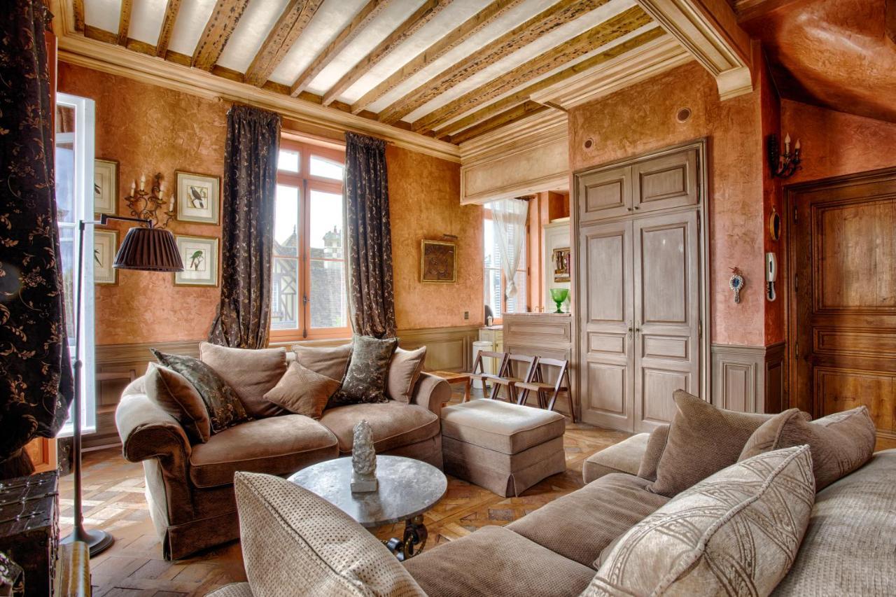 Luxurious 4 Bedroom Duplex, 200M From Place Morny Deauville Exterior photo