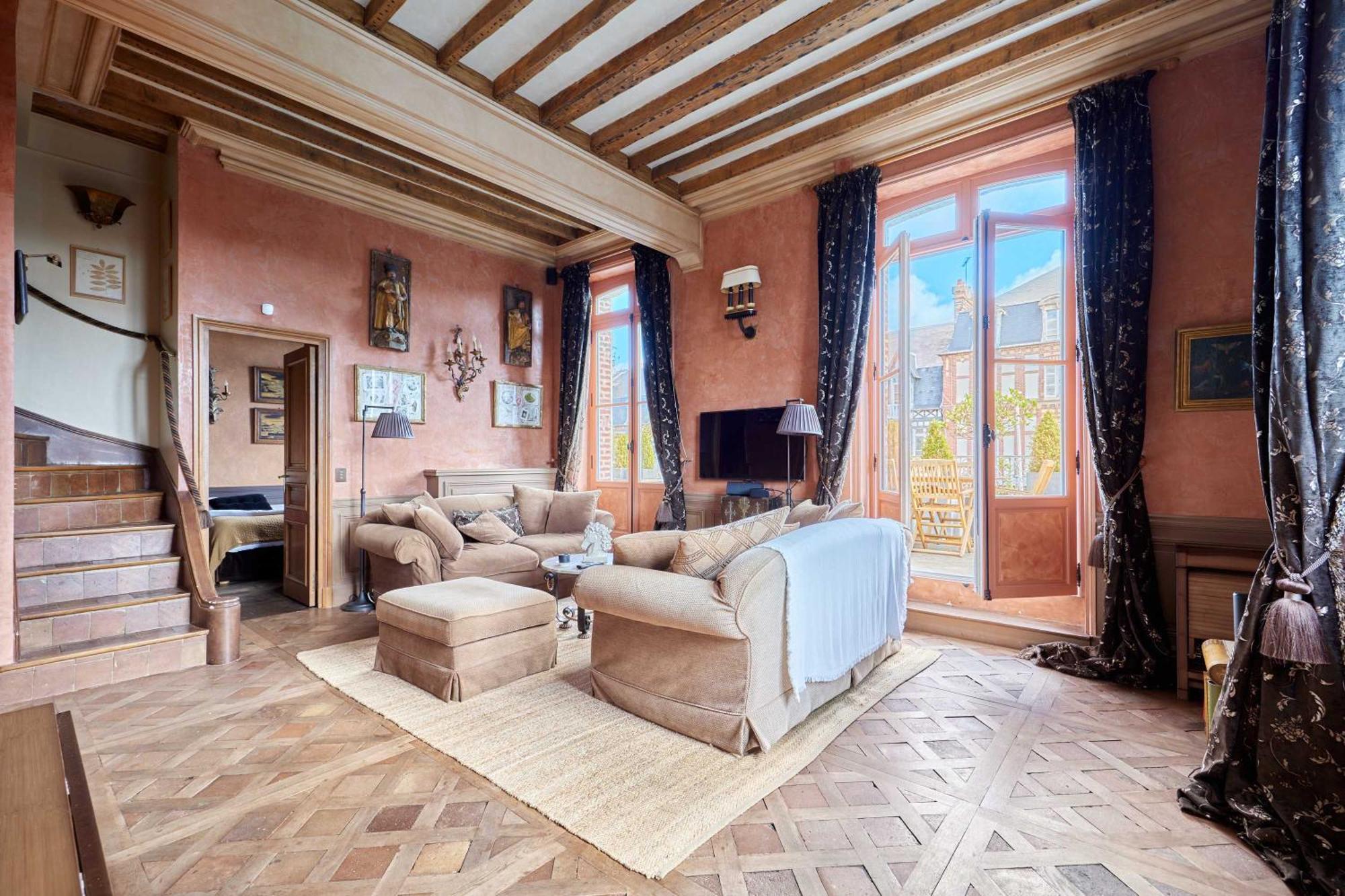 Luxurious 4 Bedroom Duplex, 200M From Place Morny Deauville Exterior photo