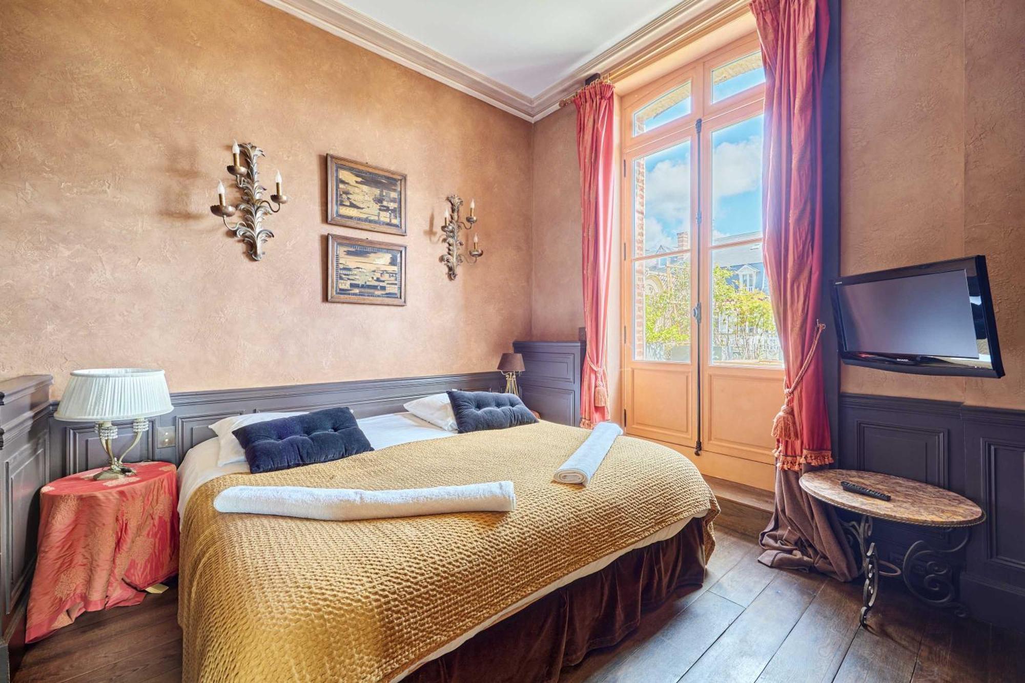 Luxurious 4 Bedroom Duplex, 200M From Place Morny Deauville Exterior photo
